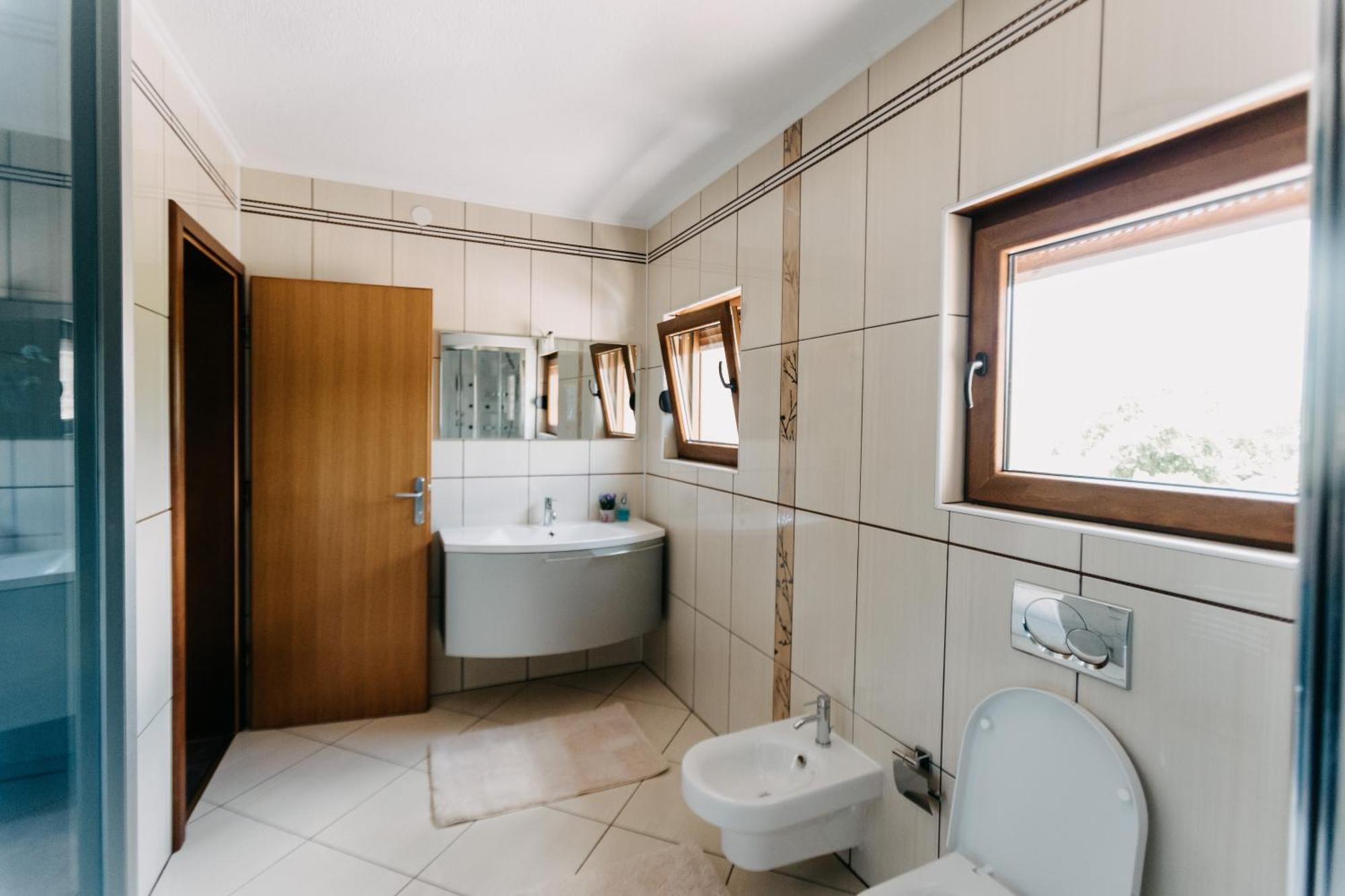 Villa Lamija Bihać エクステリア 写真