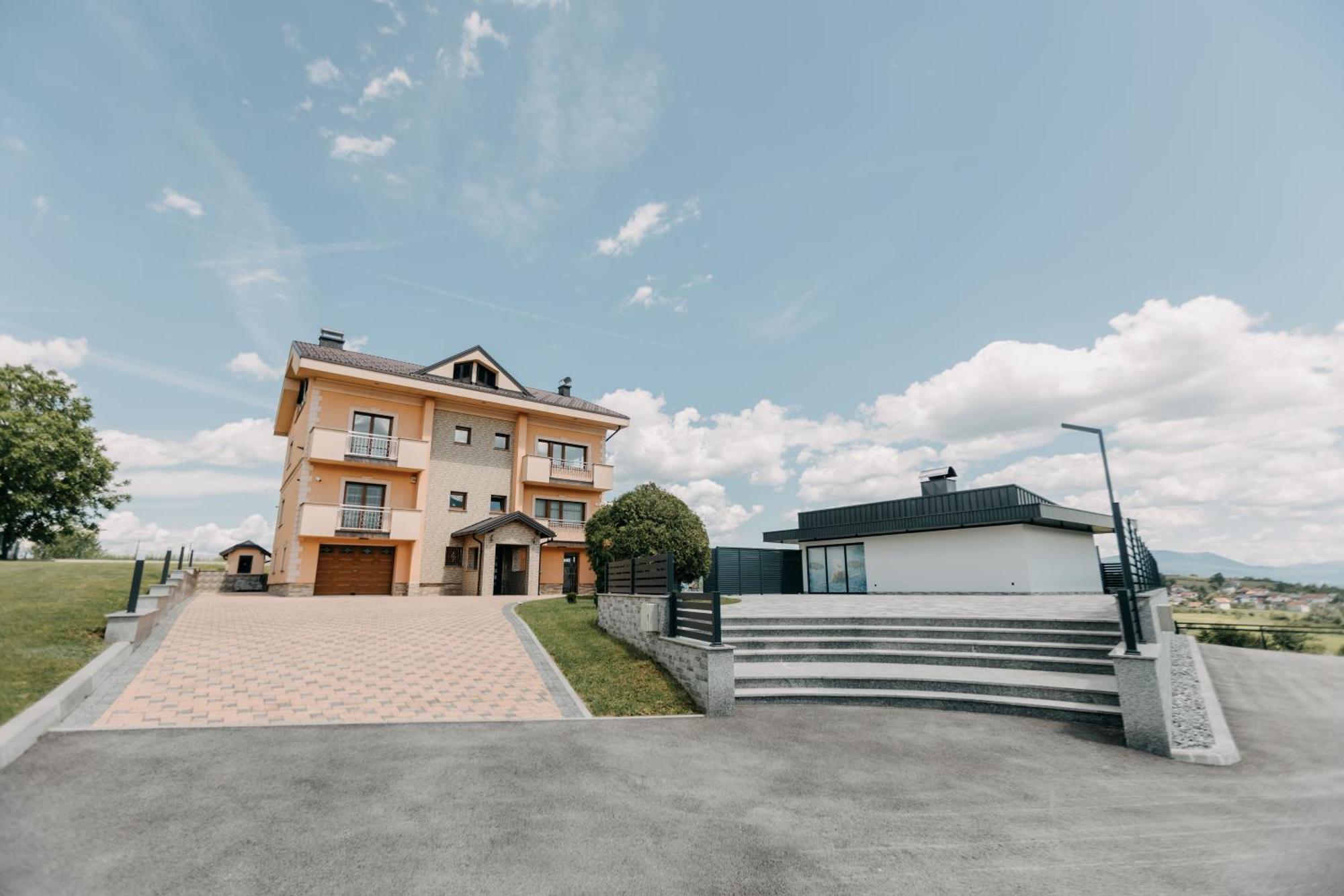 Villa Lamija Bihać エクステリア 写真