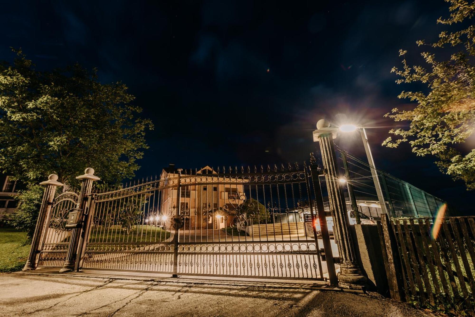 Villa Lamija Bihać エクステリア 写真